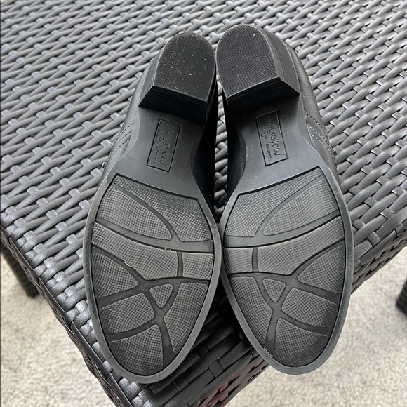 Classic Black Leather ladies short boots - Picture 5 of 5